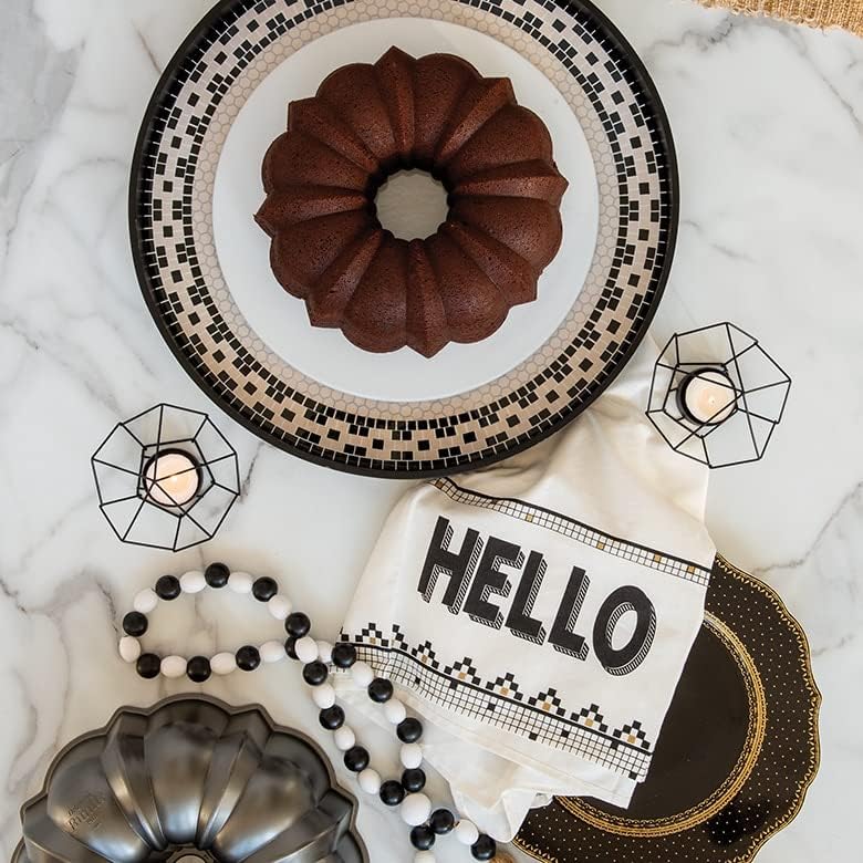 Nordic Ware Pro Cast Original Bundt Pan, 12 Cup, Grey - Image 6